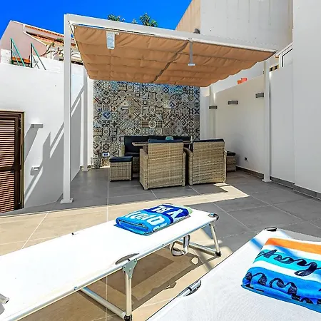 Deluxe Perla Del Sur Apartment